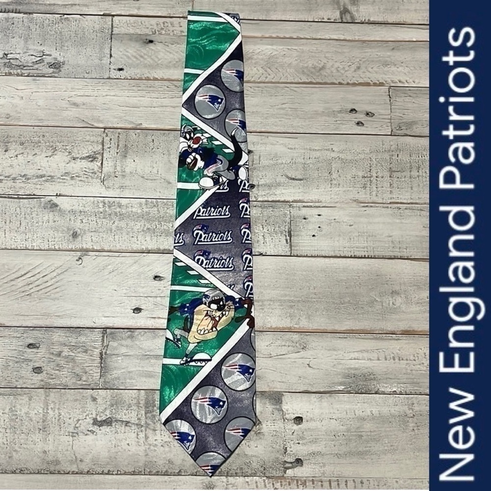 New England Patriots & Looney Tunes‎ Vintage Collectible Tie